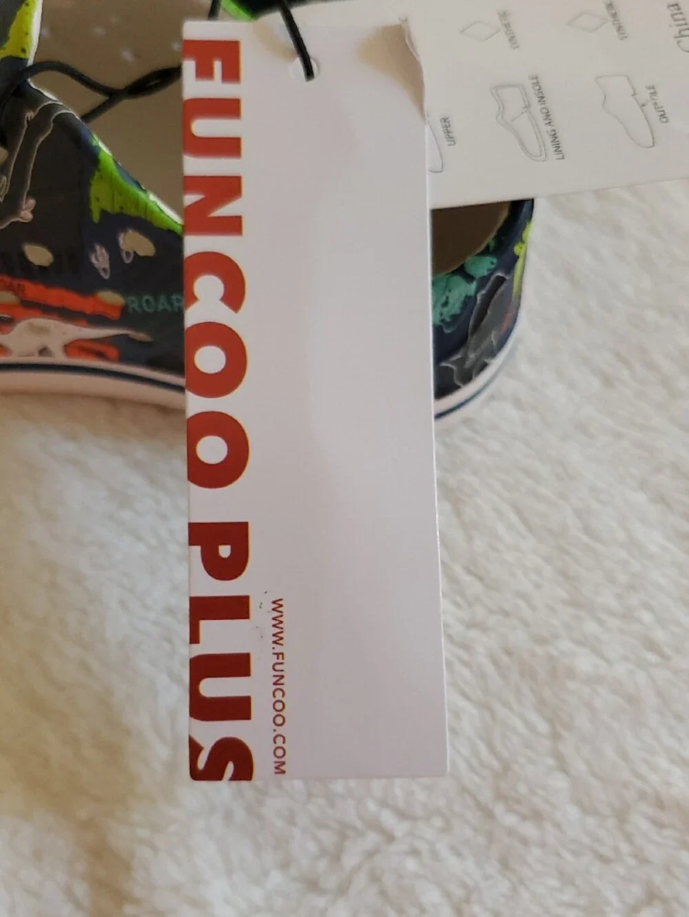 Funcoo Plus Kids Dinosaur Sandals Toddler Size 7 Slip-On Shoes NWT